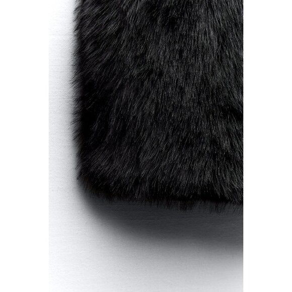 Zara Black Faux Fur Cropped Vest - Picture 7 of 10